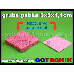 Gruba gąbka 5 x 5 x 1,1 cm do czyszczenia grotów (różowa)