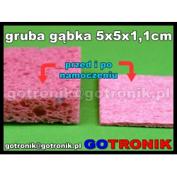 Gruba gąbka 5 x 5 x 1,1 cm do czyszczenia grotów (różowa)