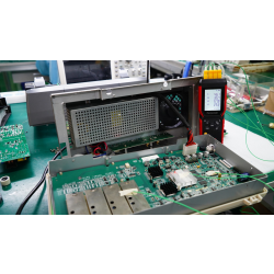 UT325F czterokanałowy miernik temperatury rejestrator datalogger Uni-T